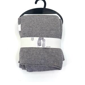 West Loop Gray Knit Scarf